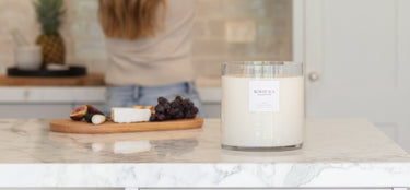 HARVEST - Vintage Leather & Sandalwood Large Deluxe Candle
